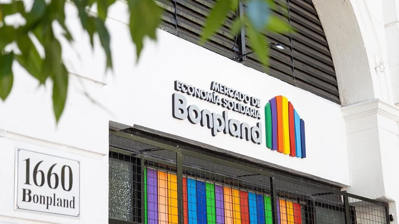 Denuncian que la Ciudad clausuró un mercado de economía solidaria