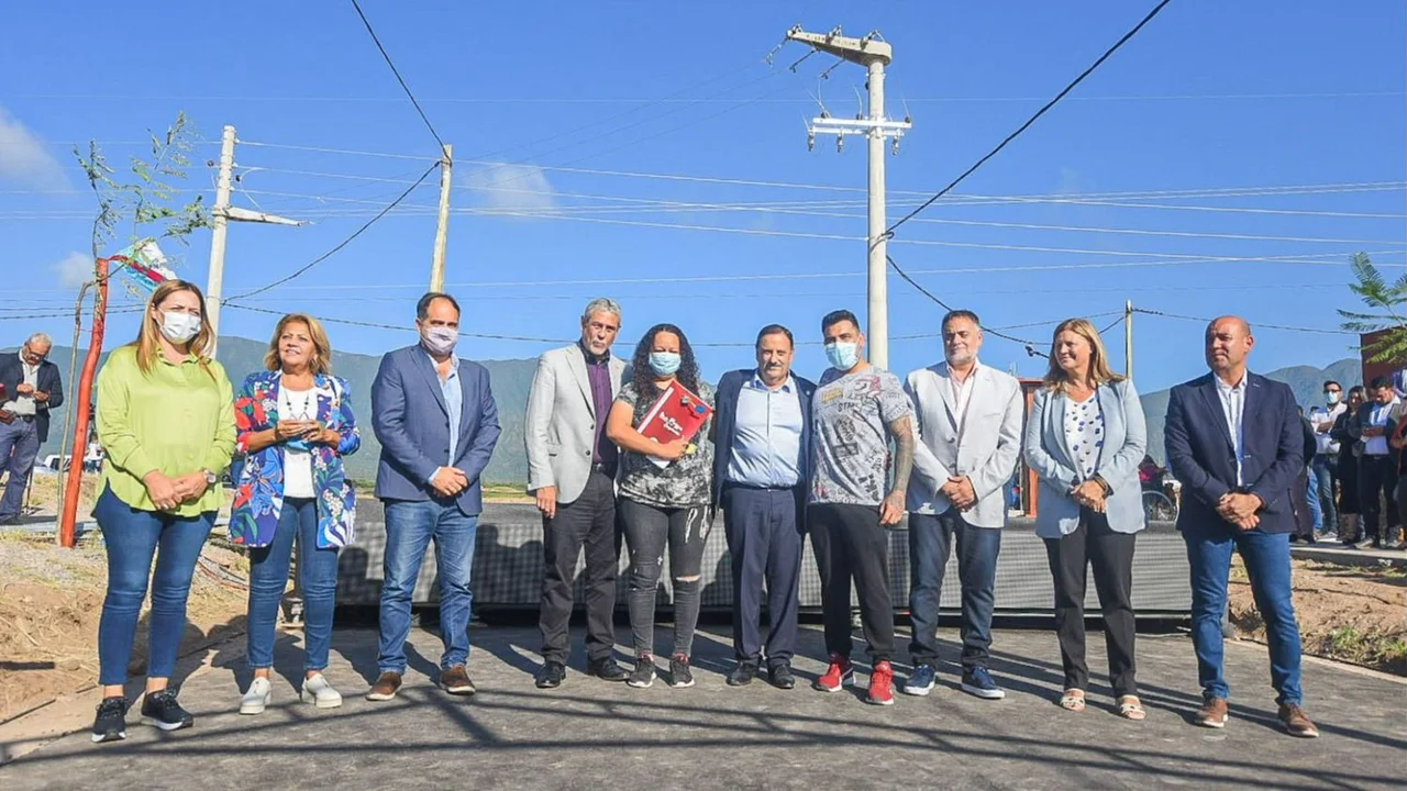 La Rioja es la primera provincia argentina en entregar viviendas  de tres dormitorios 