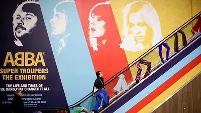 ABBA recibe el premio a la exportación musical de Suecia ABBA recibe el premio a la exportación musical de Suecia