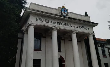 Retención de salarios y paro por tiempo indeterminado: Milei ataca a la exESMA | Recortes