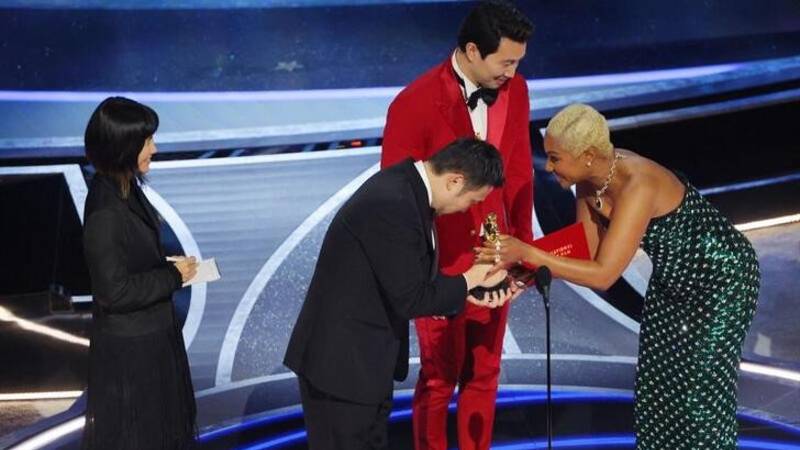 Japonesa "Drive My Car" gana Oscar a mejor película internacional