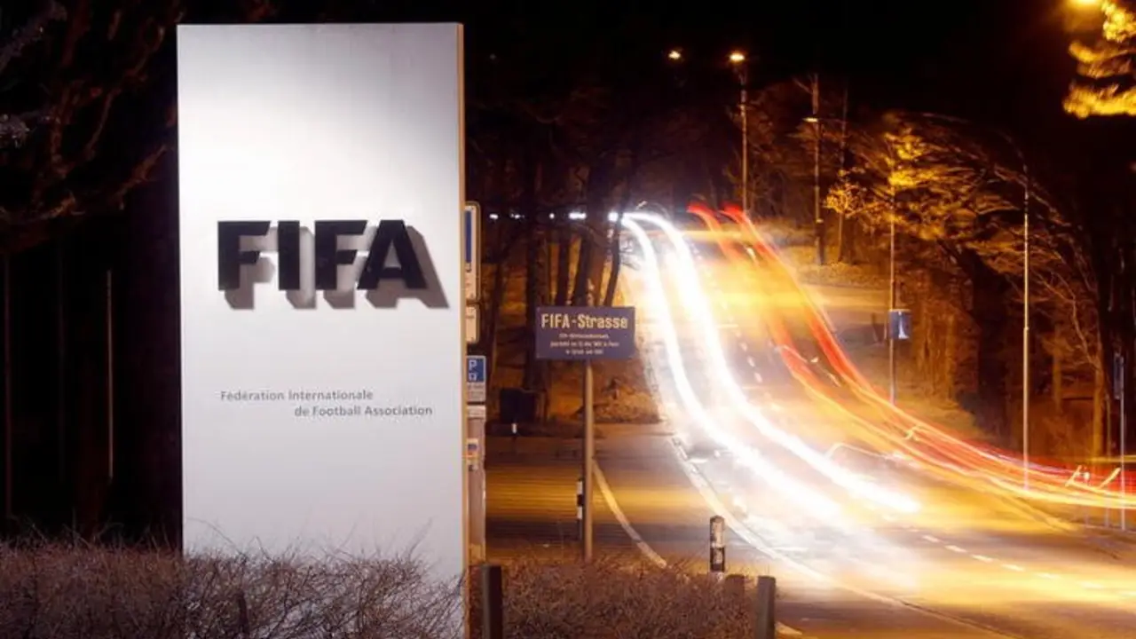 FIFA inicia conversaciones sobre alternativas al plan de la Copa del Mundo bienal
