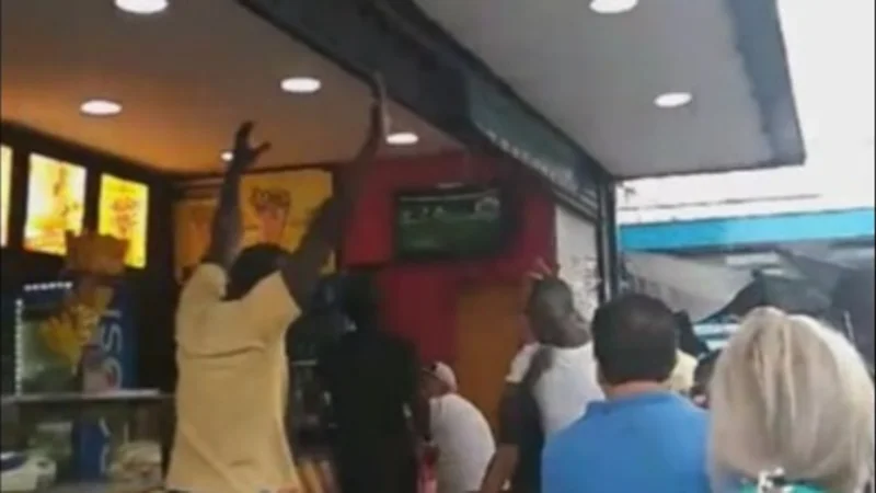 Qatar 2022: El enloquecido festejo de migrantes senegaleses en Morón por la clasificación al Mundial