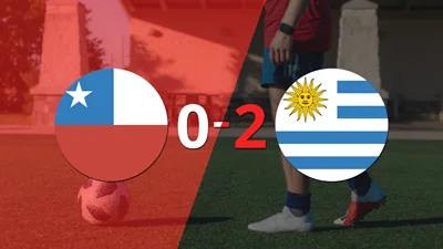 Uruguay fue superior y venció por dos goles a Chile en el estadio San Carlos de Apoquindo Uruguay fue superior y venció por dos goles a Chile en el estadio San Carlos de Apoquindo