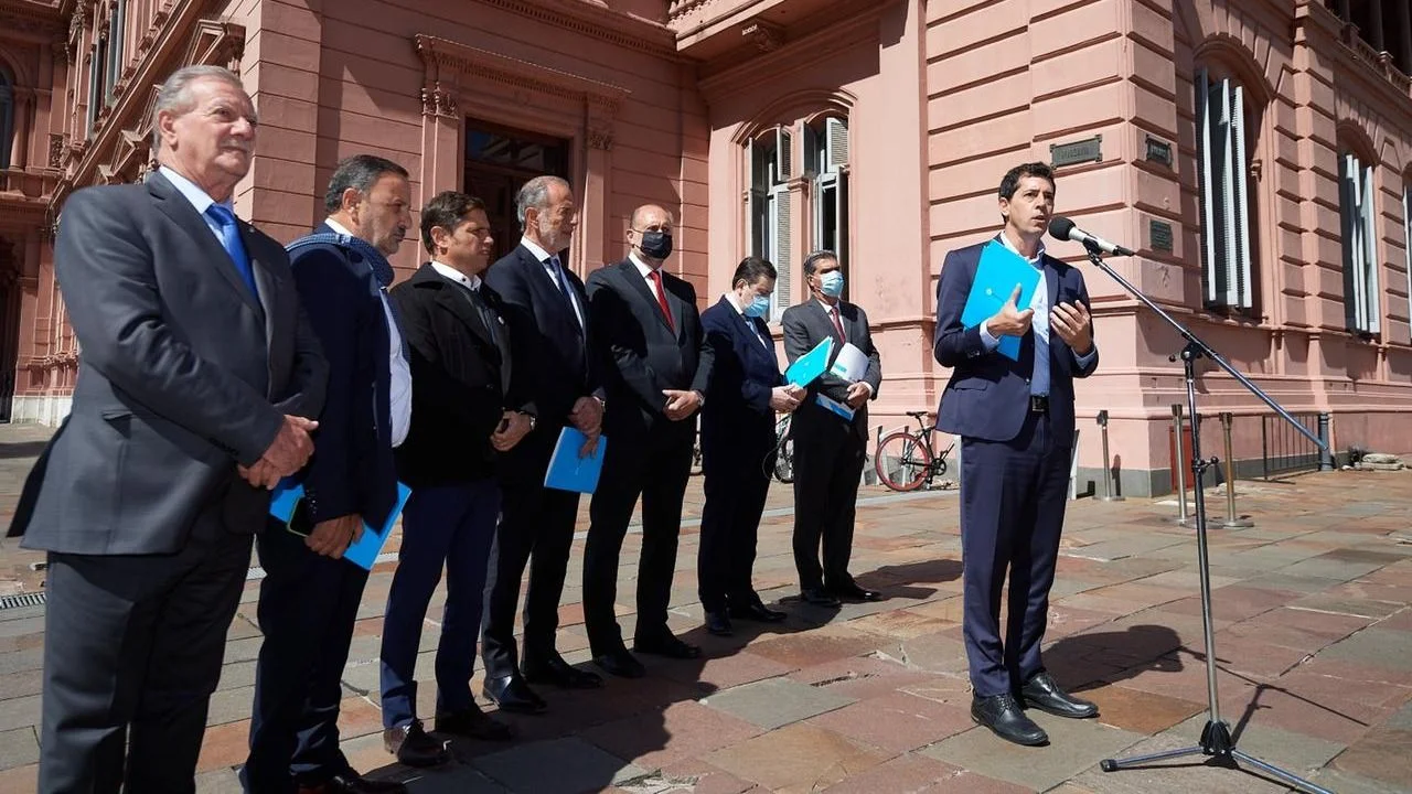 Los gobernadores se reúnen en Chaco con los planes sociales en la mira
