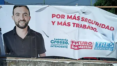 Vandalizaron un cartel del diputado Leo Grosso en San Martín Vandalizaron un cartel del diputado Leo Grosso en San Martín