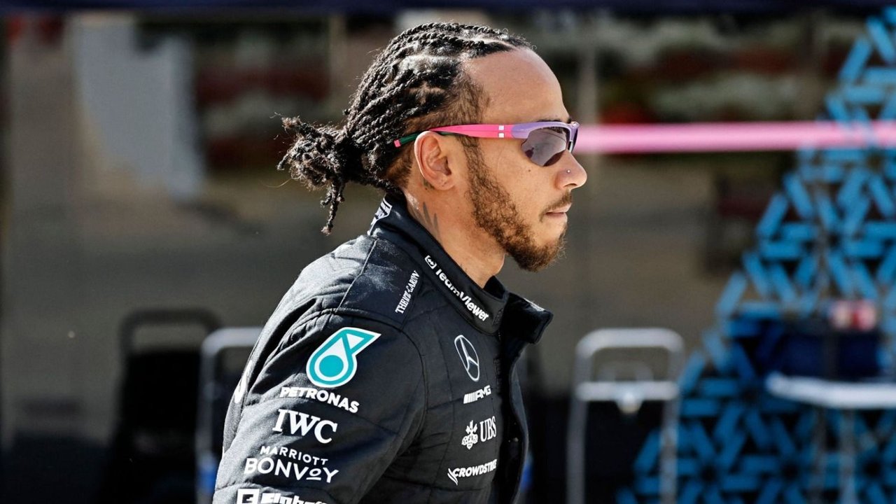 Lewis Hamilton disparó con todo contra los ingenieros de Mercedes: "Sé lo que necesita"