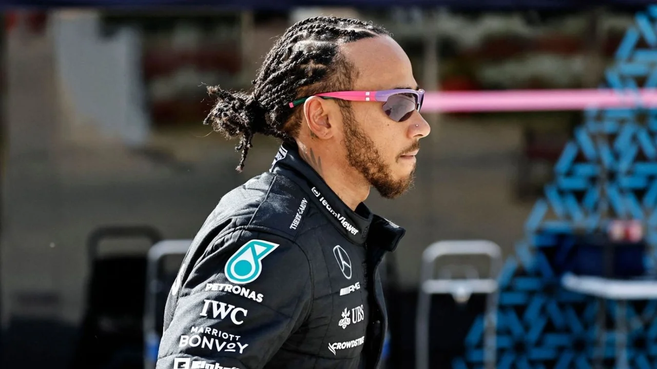Lewis Hamilton disparó con todo contra los ingenieros de Mercedes: "Sé lo que necesita"