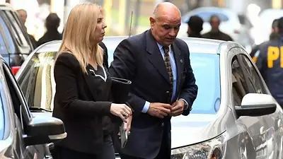 Atentado a Cristina: el fiscal Rívolo frenó a Capuchetti por el envío a juicio oral de la causa y pide más pruebas Atentado a Cristina: el fiscal Rívolo frenó a Capuchetti por el envío a juicio oral de la causa y pide más pruebas