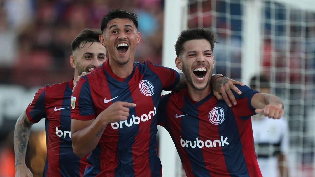 San Lorenzo goleó a Gimnasia en una tarde calurosa y es líder del ...