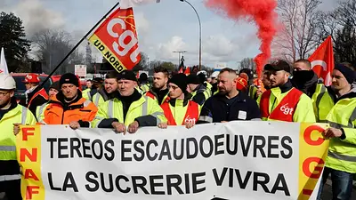 Tensión en Francia por las protestas contra la reforma de Emmanuel Macron Tensión en Francia por las protestas contra la reforma de Emmanuel Macron