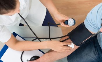 Un estudio reveló qué alimentos bajan la presión alta rápido | Consejos de salud