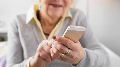 Línea gratuita anti soledad: qué es, cómo funciona y cómo llamar Línea gratuita anti soledad: qué es, cómo funciona y cómo llamar