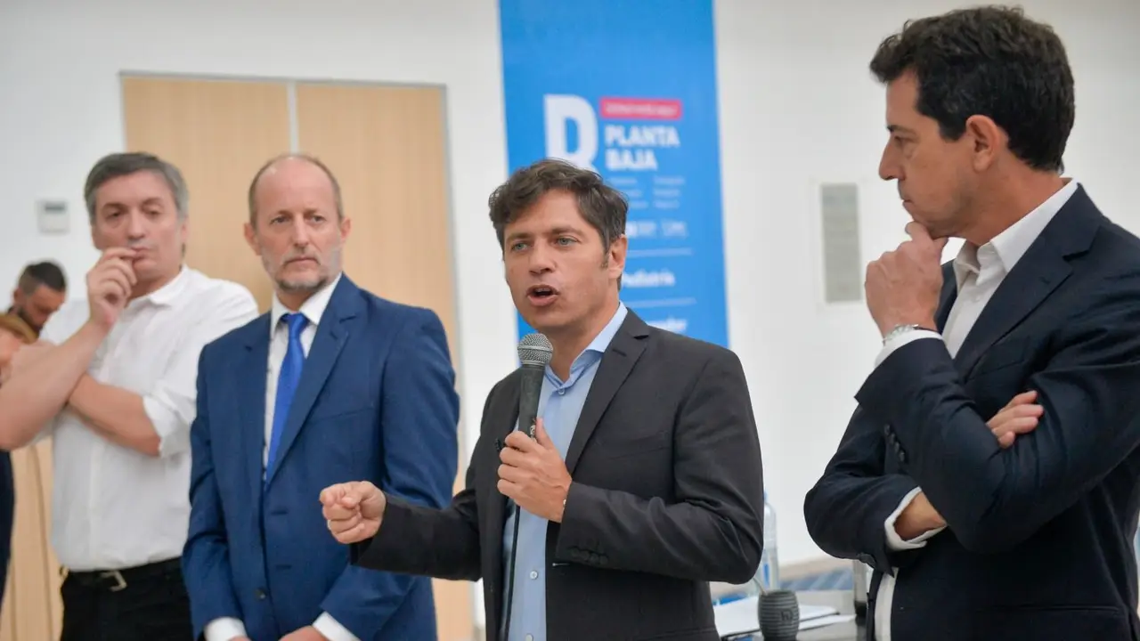 Un solo frente: Kicillof se mostró con Máximo Kirchner y Wado de Pedro