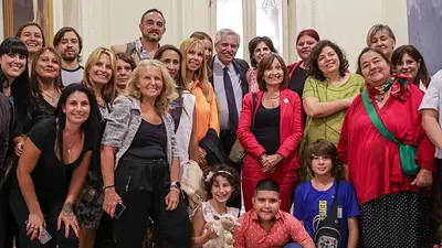 Ley Oncopediátrica Argentina: impulsores de la norma se reunieron con Alberto Fernández Ley Oncopediátrica Argentina: impulsores de la norma se reunieron con Alberto Fernández