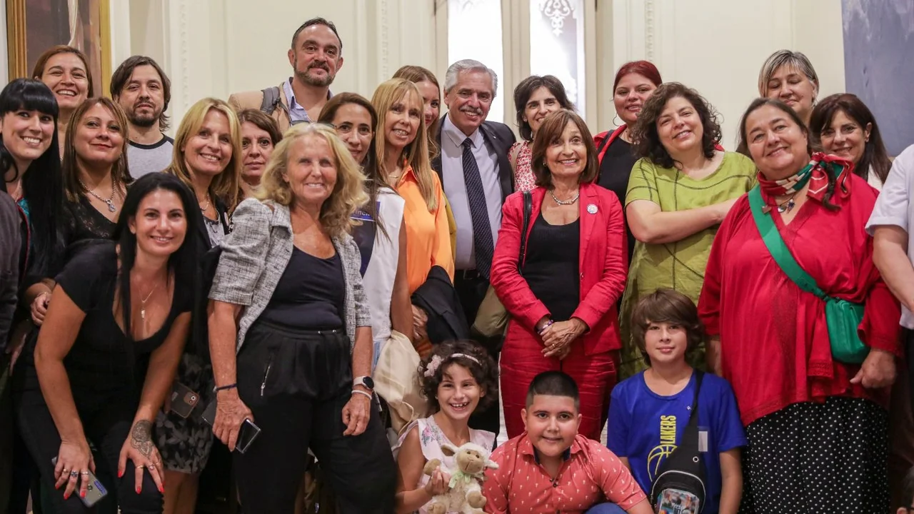 Ley Oncopediátrica Argentina: impulsores de la norma se reunieron con Alberto Fernández 