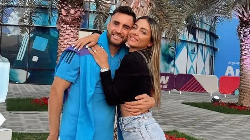 Nicolás Tagliafico y su pareja.