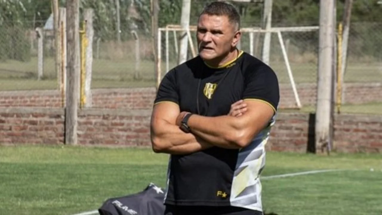 Ridículo: la amenaza anti Boca del DT de Olimpo a sus jugadores