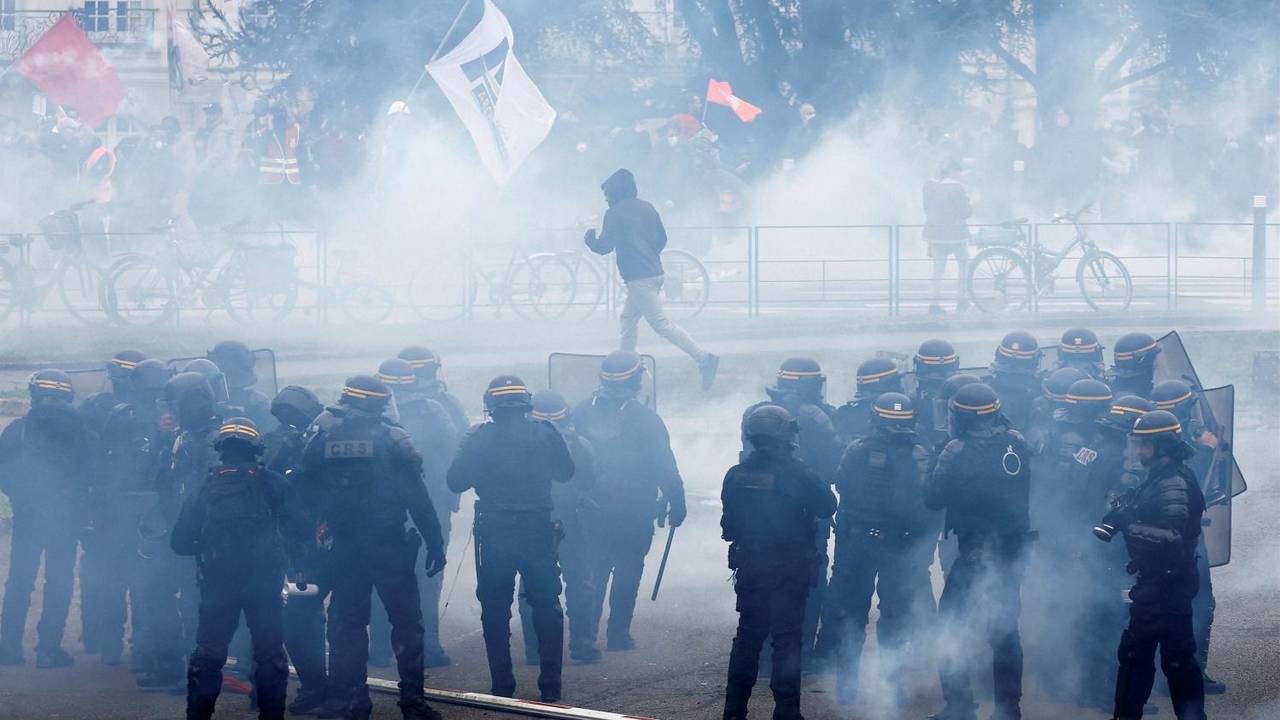 La reforma previsional en Francia y un pueblo que no perdona