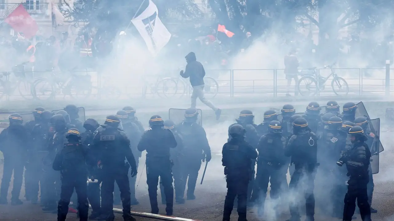 La reforma previsional en Francia y un pueblo que no perdona