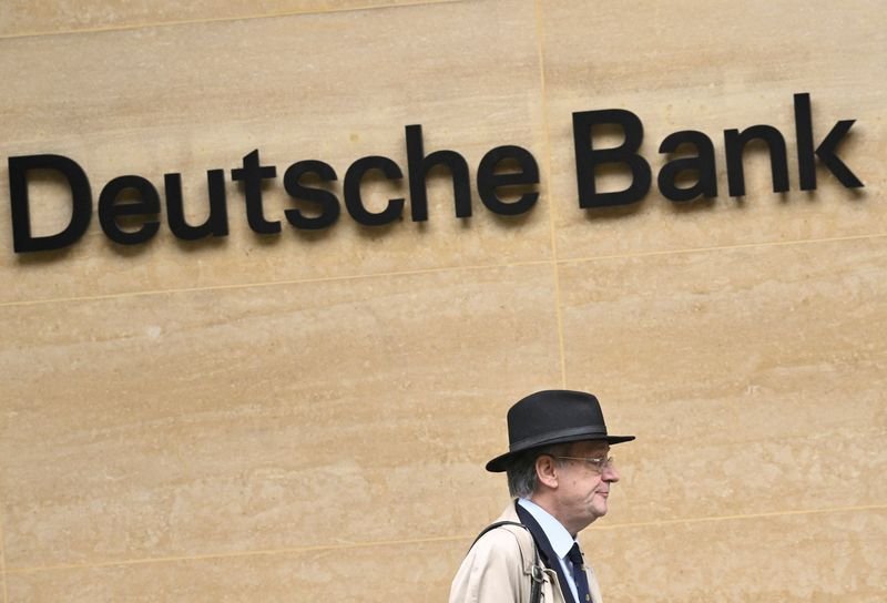 Las Acciones De Deutsche Bank Caen Tras El Repunte De Los CDS | El Destape