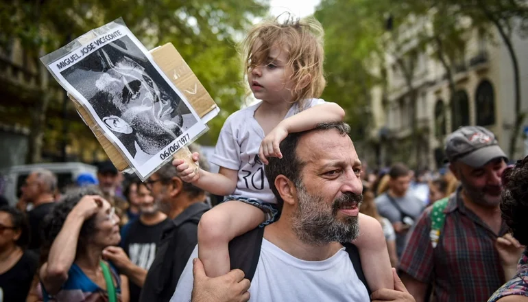 Las mejores fotos de la marcha a Plaza de Mayo por el día de la Memoria