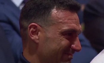 Totalmente quebrado: la lágrimas de Scaloni en el homenaje a la Selección | Selección argentina