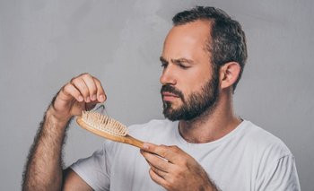 Cada vez personas más jóvenes consultan por la caída de cabello | Salud