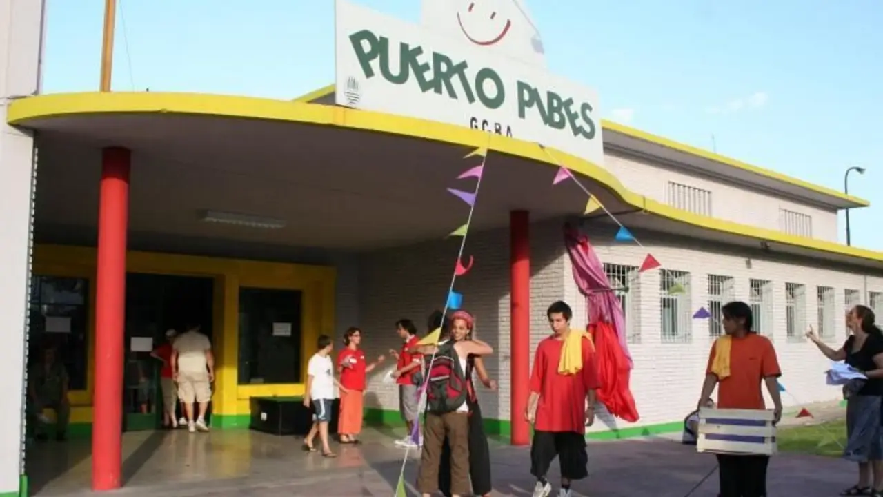 Puerto Pibes se defiende: la pelea por la permanencia del histórico predio porteño que impacta en más de 250 jóvenes y estudiantes
