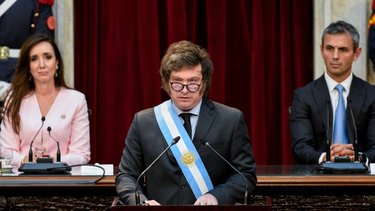 Entre purgas y pases de factura, Milei espera frenar el descalabro legislativo