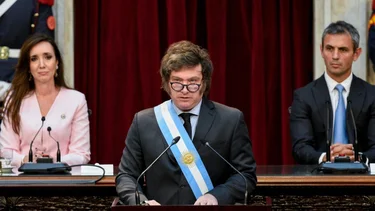 Entre purgas y pases de factura, Milei espera frenar el descalabro legislativo