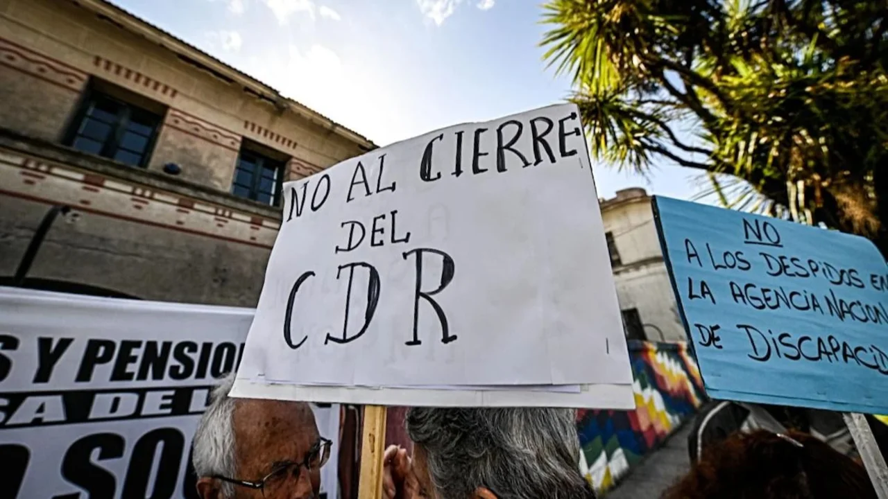 En una reunión, Capital Humano confirmó el cierre de los CDR de todo el país
