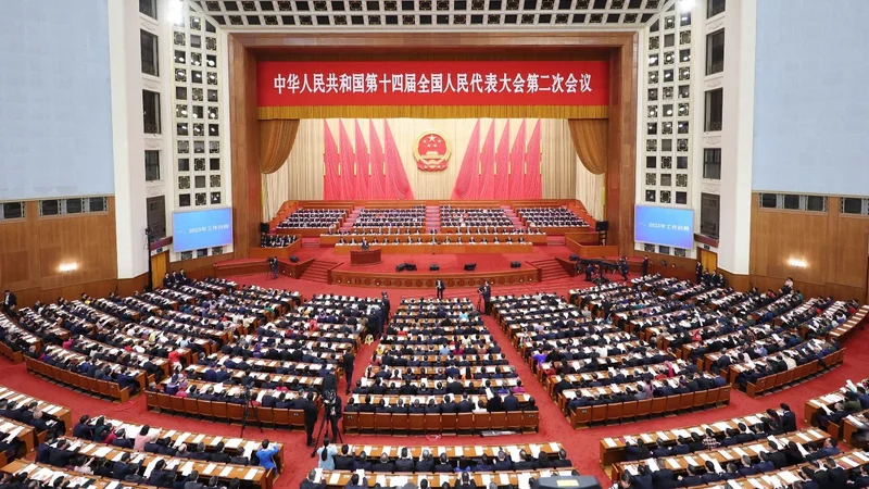 China se fijó crecer 5% en 2024, uno de los números más bajos en las últimas décadas