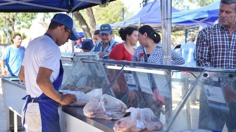 Alivio para el bolsillo de los trabajadores: cuándo y dónde será la feria de alimentos más económica