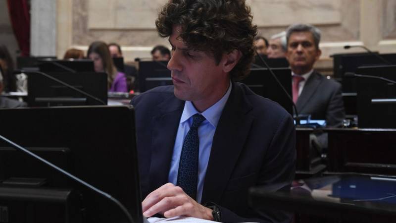 Revivió la interna de la UCR frente a la agenda urgente del Gobierno