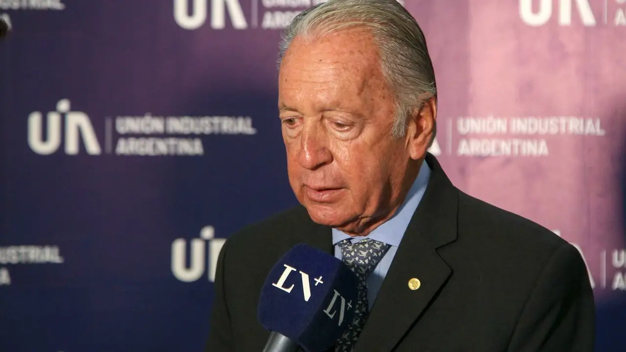 La UIA ensayó críticas a Milei a la espera de la reforma laboral