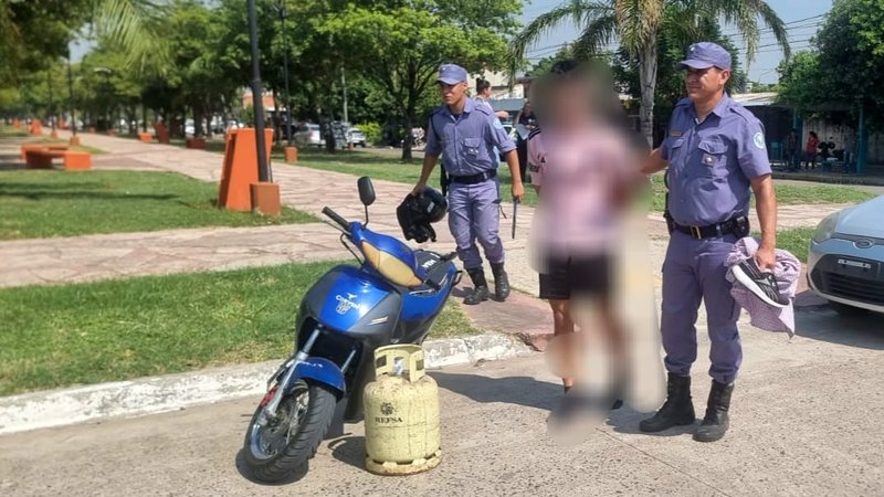 Formosa: amenazaron de muerte al gobernador Gildo Insfrán en la calle
