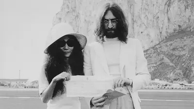 Fotografía de la boda de John Lennon y Yoko Ono Fotografía de la boda de John Lennon y Yoko Ono