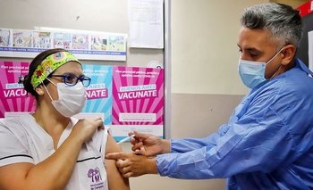 Ordenan reabrir causa contra Alberto por la compra de vacunas en la pandemia | Cámara federal porteña