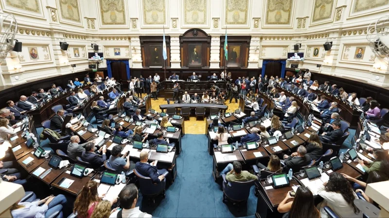 Con los votos justos, el laboratorio bonaerense de Kicillof tendría media sanción