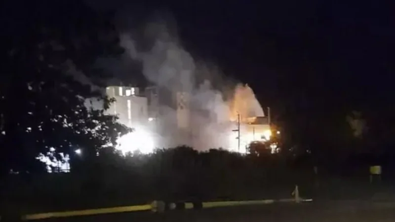 Explotó un reactor en Atanor y generó una nube de humo químico: por qué y qué efectos trae a la salud 