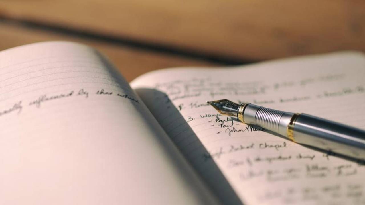 Día de la poesía: los mejores libros para empezar a leer este género.