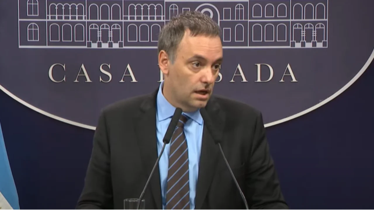 Manuel Adorni se refirió a las diferencias entre Javier Milei y Victoria Villarruel.