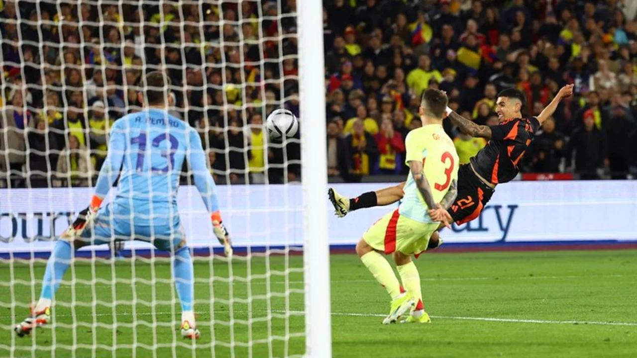 Colombia vence a España 1-0 en partido amistoso