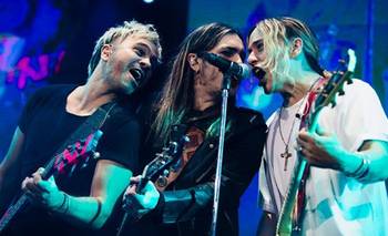 En una verdadera noche de rock, Airbag hizo vibrar a un Luna Park explotado | Música