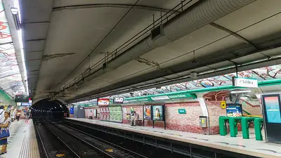 Estación de subte de la línea D Estación de subte de la línea D