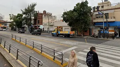 Falsa alarma: la Policía confirmó que no había delincuentes en un edificio de Villa Mitre Falsa alarma: la Policía confirmó que no había delincuentes en un edificio de Villa Mitre