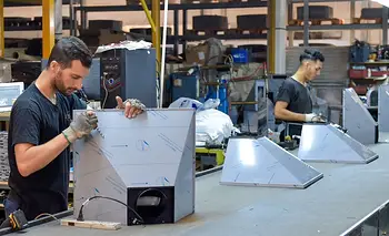 No sólo venden poco: seis de cada diez PyME tienen problemas para cobrar | Crisis industrial