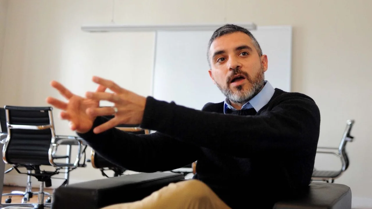 Desde PBA advirtieron que el plan económico de Milei es “congelar salarios para frenar la inflación”