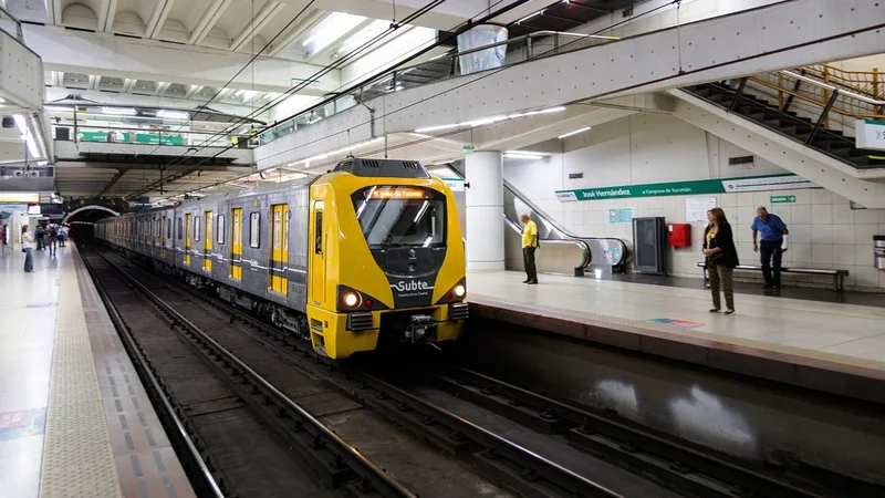 Cayó 23% el número de pasajeros en el subte tras el aumento de casi un 360%